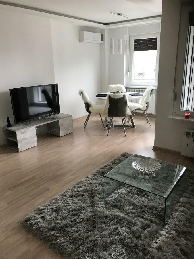 Apartman Oslo ベオグラード エクステリア 写真